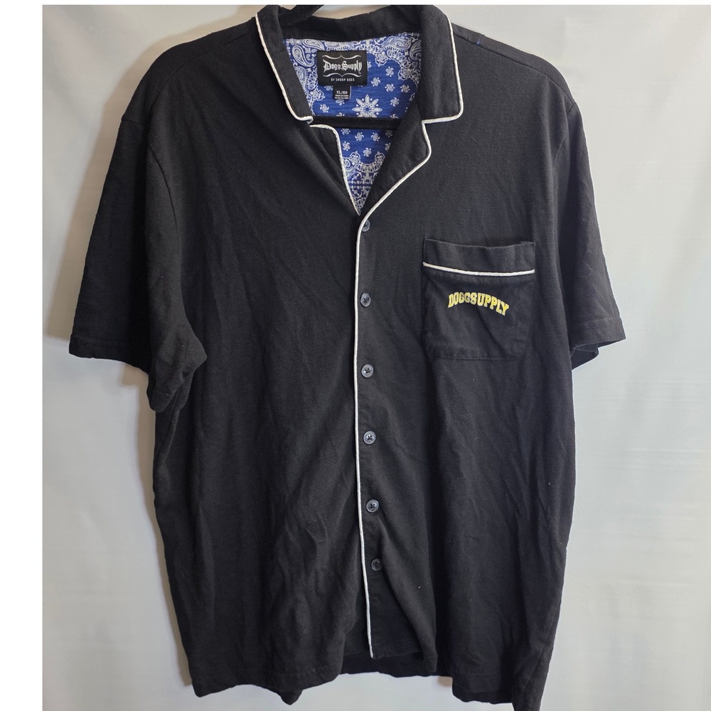 Snoop DOGG SUPPLY Black Button Up Pajama Style Shirt POcket Large Lg Yellow Logo
